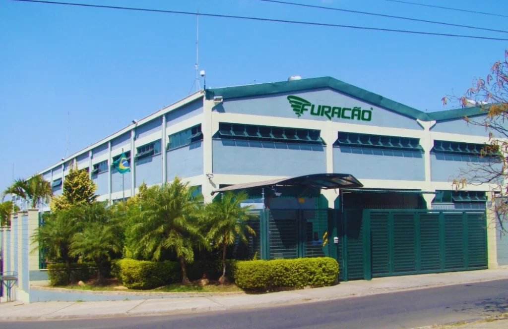 Furacão Distribuidora e SEG Automotive construindo confiança com qualidade e parceria